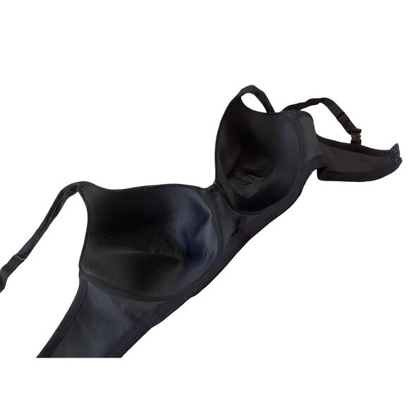 Vanity Fair Radiant Wireless Bra - Picture 12 of 13